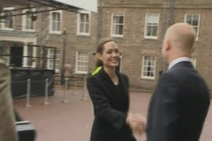 Protectia femeilor din zonele de razboi este garantata de Angelina Jolie. Ce acord a incheiat actrita