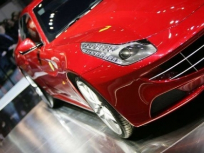 Formula 1 pentru familisti. Ferrari FF, singura masina de familie care atinge 322 km/h Formula 1 pentru familisti. Ferrari FF, singura masina de familie care atinge 322 km/h