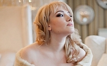 Si-a revenit dupa divort? Adriana Ochisanu a pozat DEZGOLITA pentru o revista - GALERIE FOTO Si-a revenit dupa divort? Adriana Ochisanu a pozat DEZGOLITA pentru o revista - GALERIE FOTO