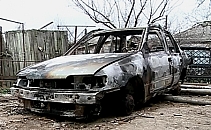 Au fost retinuti tinerii care au incendiat o masina la Vadul lui Voda! Ce au facut inainte de asta Au fost retinuti tinerii care au incendiat o masina la Vadul lui Voda! Ce au facut inainte de asta