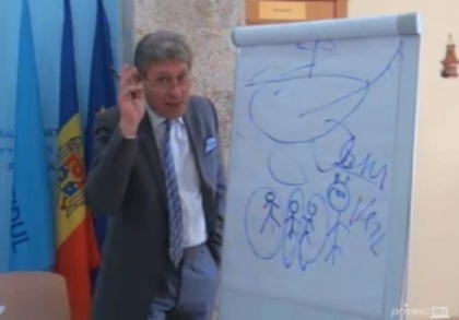 "I-am zis ca te mananc cu tot cu papuci, pantaloni si sandale". Ghimpu, despre "tradatorii" Gutu si Hadarca "I-am zis ca te mananc cu tot cu papuci, pantaloni si sandale". Ghimpu, despre "tradatorii" Gutu si Hadarca