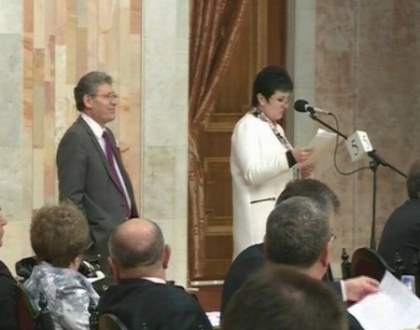 Epopeea PL continua. Dupa ce au fost explusi, reformatorii liberali i-au dat afara pe conservatori Epopeea PL continua. Dupa ce au fost explusi, reformatorii liberali i-au dat afara pe conservatori