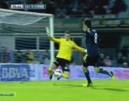 Valoreaza peste 3,3 miliarde de dolari. Vezi care este cea mai scumpa echipa de fotbal din lume Valoreaza peste 3,3 miliarde de dolari. Vezi care este cea mai scumpa echipa de fotbal din lume