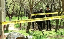 O femeie a cazut in gol de la etajul 7! Politistii nu exclud versiunea unui suicid O femeie a cazut in gol de la etajul 7! Politistii nu exclud versiunea unui suicid