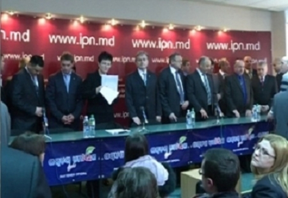 Grupul de reformatori din PL se intalneste cu Vlad Filat Grupul de reformatori din PL se intalneste cu Vlad Filat