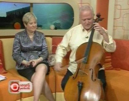 Si tatic, si bunic la varsta de 65 de ani. Violoncelistul numarul 1 din Moldova, Ion Josan, la O seara perfecta