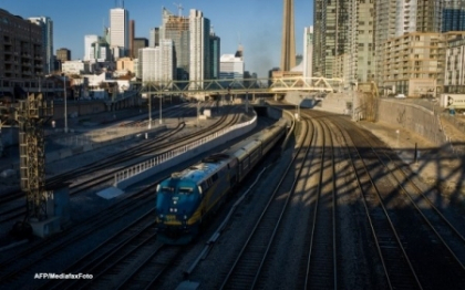 Politia canadiana a dejucat planul unui atentat terorist asupra unui tren, sustinut de Al-Qaida Politia canadiana a dejucat planul unui atentat terorist asupra unui tren, sustinut de Al-Qaida