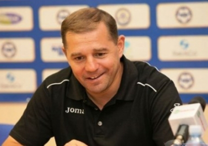 Serghei Clescenco este noul antrenor al formatiei Zimbru Chisinau. Cum vrea sa duca echipa spre titlu Serghei Clescenco este noul antrenor al formatiei Zimbru Chisinau. Cum vrea sa duca echipa spre titlu