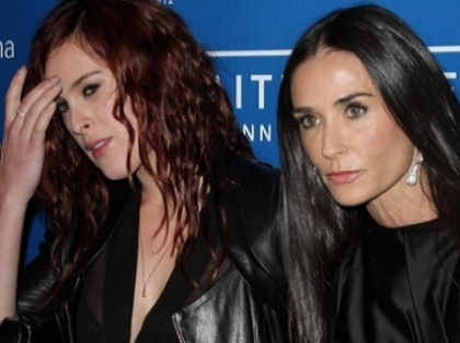 Demi Moore i-a FURAT iubitul fiicei sale, cu 20 de ani mai tanar. Ce scandal monstru s-a iscat - FOTO Demi Moore i-a FURAT iubitul fiicei sale, cu 20 de ani mai tanar. Ce scandal monstru s-a iscat - FOTO