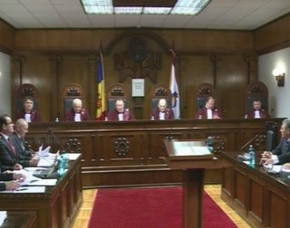 Experti: CC a pus de aceasta data accent nu doar pe aspectul juridic, ci si pe latura morala si politica Experti: CC a pus de aceasta data accent nu doar pe aspectul juridic, ci si pe latura morala si politica