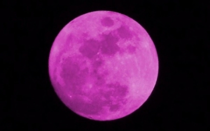 "Luna roz", fenomenul extraordinar care va fi vizibil pe cer, joi, in Europa "Luna roz", fenomenul extraordinar care va fi vizibil pe cer, joi, in Europa