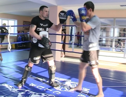Luptatorii de K-1 vor sa cucereasca Lituania. Pavel Voronin si Maxim Railean, gata de gala de la Vilnius Luptatorii de K-1 vor sa cucereasca Lituania. Pavel Voronin si Maxim Railean, gata de gala de la Vilnius