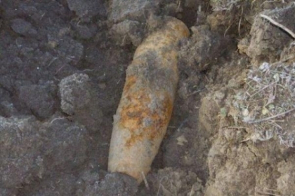 Caz incredibil la Slobozia. Un elev de 13 ani a venit la scoala cu o BOMBA! Caz incredibil la Slobozia. Un elev de 13 ani a venit la scoala cu o BOMBA!