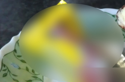 Si-a cumparat o branzica, insa ce a gasit in ea a socat-o. E dezgustator. FOTO