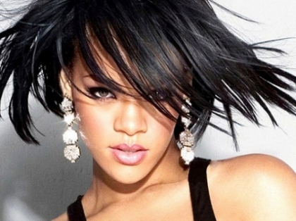 Rihanna, beata moarta in camera de hotel? Imaginile care au facut inconjurul lumii - FOTO
