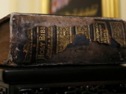 Compania al carei catalog de prezentate are tiraj dublu fata de al Bibliei. Asamblarea lui, 10 luni Compania al carei catalog de prezentate are tiraj dublu fata de al Bibliei. Asamblarea lui, 10 luni