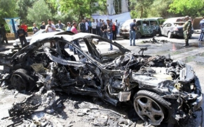Intreaga lume e cu ochii pe Siria. Premierul a scapat dintr-un atentat cu o masina-capcana. FOTO