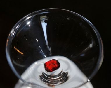 O bijuterie de cocktail. Uite cat costa cea mai scumpa bautura din lume