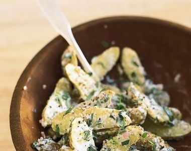 Salata de cartofi cu tarhon si salote