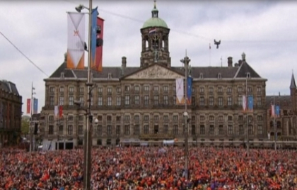Olanda are un rege dupa mai mult de 100 de ani. Willem-Alexander - incoronat astazi