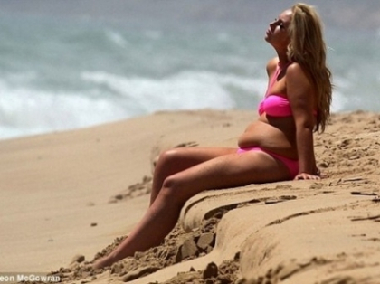 A slabit 30 de kilograme, dar a ramas fara sani! Cum arata Josie Gibson topless - FOTO A slabit 30 de kilograme, dar a ramas fara sani! Cum arata Josie Gibson topless - FOTO