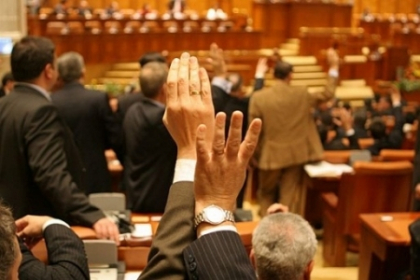 PCRM si PLDM au votat in prima lectura abrogarea Legii privind sistemul electoral mixt PCRM si PLDM au votat in prima lectura abrogarea Legii privind sistemul electoral mixt