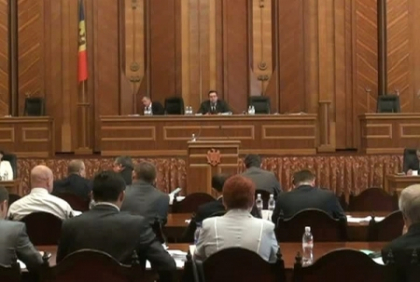 Comunistii si liberal-democratii au votat in prima lectura proiectul privind majorarea pragului electoral