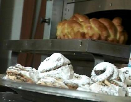 Nu dorm nopti la rand ca sa coaca pasca, biscuiti si alte bunatati! Cum se pregatesc taranii de Paste