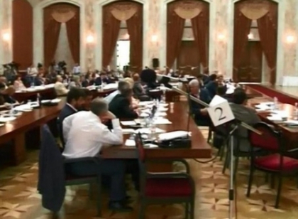Voturile de ieri din Parlament compromit drumul tarii noastre spre UE. Europenii trag un semnal de alarma Voturile de ieri din Parlament compromit drumul tarii noastre spre UE. Europenii trag un semnal de alarma