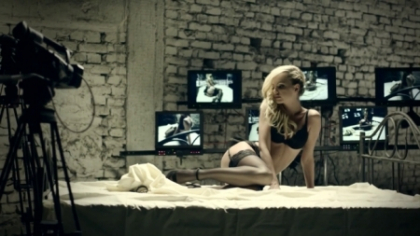 Sexy de Pasti! Videoclipul provocator lansat de Alexandra Stan - VIDEO
Sexy de Pasti! Videoclipul provocator lansat de Alexandra Stan - VIDEO