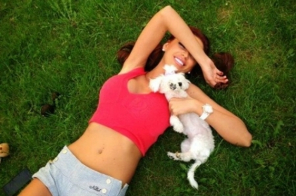 Bianca Dragusanu si Victor Slav, ipostaza intima de Paste. Imaginea care a strans peste 10.000 de like-uri
