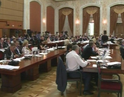 Iurie Leanca: "Am vazut declaratiile oficialilor europeni, dar le vom comenta dupa sarbatori" Iurie Leanca: "Am vazut declaratiile oficialilor europeni, dar le vom comenta dupa sarbatori"