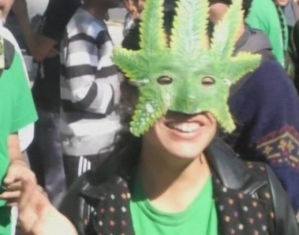 Daca ortodocsii sarbatoresc astazi Pastele, in zeci de orase s-a marcat...ziua marijuanei