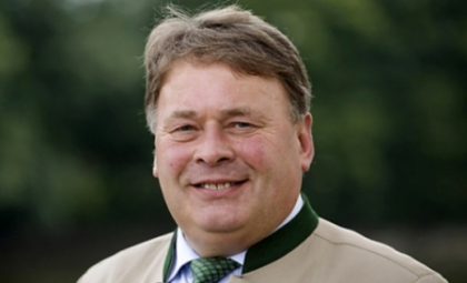 Scandal de coruptie in Germania. Ministrul Agriculturii recunoaste ca si-a angajat sotia, sora si nepoata in minister Scandal de coruptie in Germania. Ministrul Agriculturii recunoaste ca si-a angajat sotia, sora si nepoata in minister