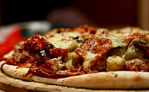 FOTO. Motivul pentru care un client n-a vrut sa ridice pizza comandata. Chitanta a ajuns viral