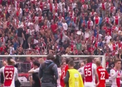 Ajax continua hegemonia in Olanda! A castigat titlul de campioana, pentru al treilea an consecutiv Ajax continua hegemonia in Olanda! A castigat titlul de campioana, pentru al treilea an consecutiv