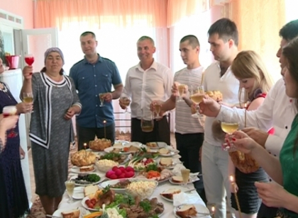 Aproape 50 de mii de barbati si femei isi sarbatoresc onomastica! Cum il cinstesc moldovenii pe Sf. Gheorghe Aproape 50 de mii de barbati si femei isi sarbatoresc onomastica! Cum il cinstesc moldovenii pe Sf. Gheorghe