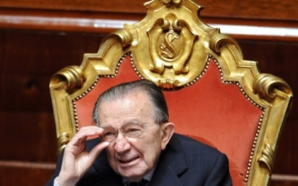 A murit Giulio Andreotti, fostul premier al Italiei si o emblema a democratiei crestine