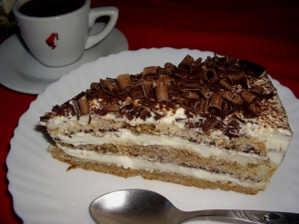 A cumparat un tort cu mucegai, iar acum a primit despagubiri! Vezi ce suma i-a oferit magazinul