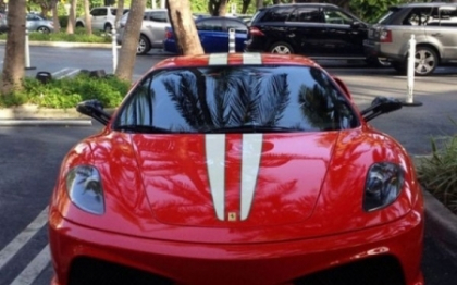 Politistilor nu le-a venit sa creada. Cum arata soferul unui Ferrari dupa un accident la 300 km/h