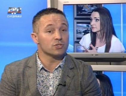 Carnat: E logic ca Timofti sa nu promulge legea cu privire la CC, deoarece ea contravine Constitutiei Carnat: E logic ca Timofti sa nu promulge legea cu privire la CC, deoarece ea contravine Constitutiei