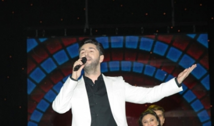 Concertul din Piata se lasa cu scandal? Adrian Ursu nu a mai cantat!
Concertul din Piata se lasa cu scandal? Adrian Ursu nu a mai cantat!