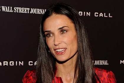 Demi Moore s-a cuplat cu un hipiot mai tanar cu 20 de ani. Vezi cine e noul tinerel! VIDEO
