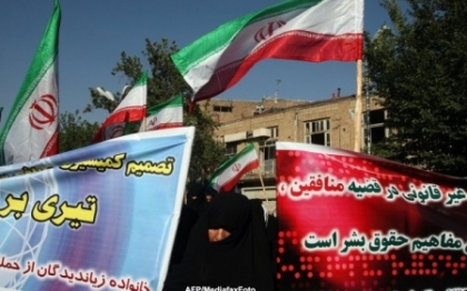 686 de politicieni s-au inscris in cursa prezidentiala din Iran