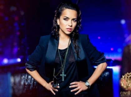 Inna, indragostita de piesa " P.O*U.I"? Asculta cum o canta live "“ VIDEO Inna, indragostita de piesa " P.O*U.I"? Asculta cum o canta live "“ VIDEO