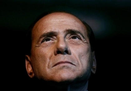 "Fotografia asta arata cat de BOLNAV este Silvio Berlusconi". Locul unde se tineau orgiile "Fotografia asta arata cat de BOLNAV este Silvio Berlusconi". Locul unde se tineau orgiile