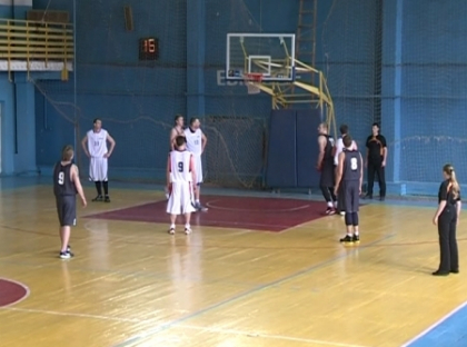 Au refuzat sa joace fiind nemultumiti de arbitru! Verdictul neasteptat al Federatiei de Baschet