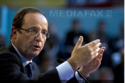 Fosta partenera a lui François Hollande il critica pe presedintele Frantei pentru primul an de mandat Fosta partenera a lui François Hollande il critica pe presedintele Frantei pentru primul an de mandat