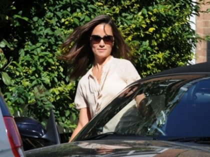 Pippa Middleton, beata crita? Uite in ce ipostaza a fost fotografiata - FOTO Pippa Middleton, beata crita? Uite in ce ipostaza a fost fotografiata - FOTO