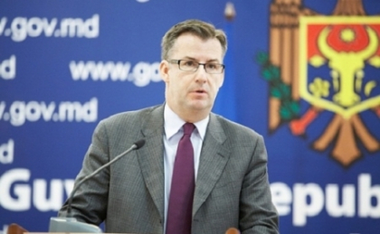 Schuebel evita sa vorbeasca despre ingrijorarile europenilor fata de ultimele legi adoptate de Parlament Schuebel evita sa vorbeasca despre ingrijorarile europenilor fata de ultimele legi adoptate de Parlament